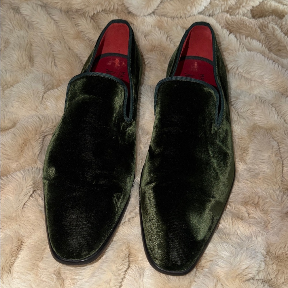 Magnanni Velvet Loafers